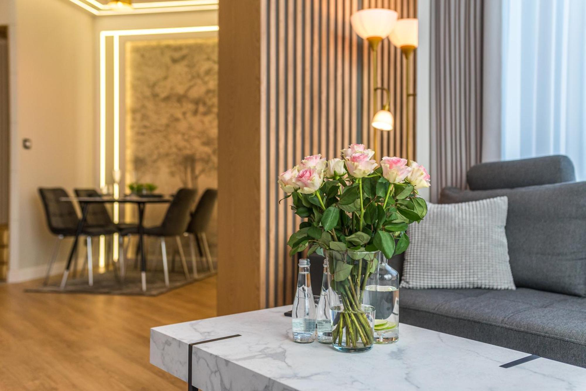 Q18 Aparthotel Bydgoszcz Exterior photo
