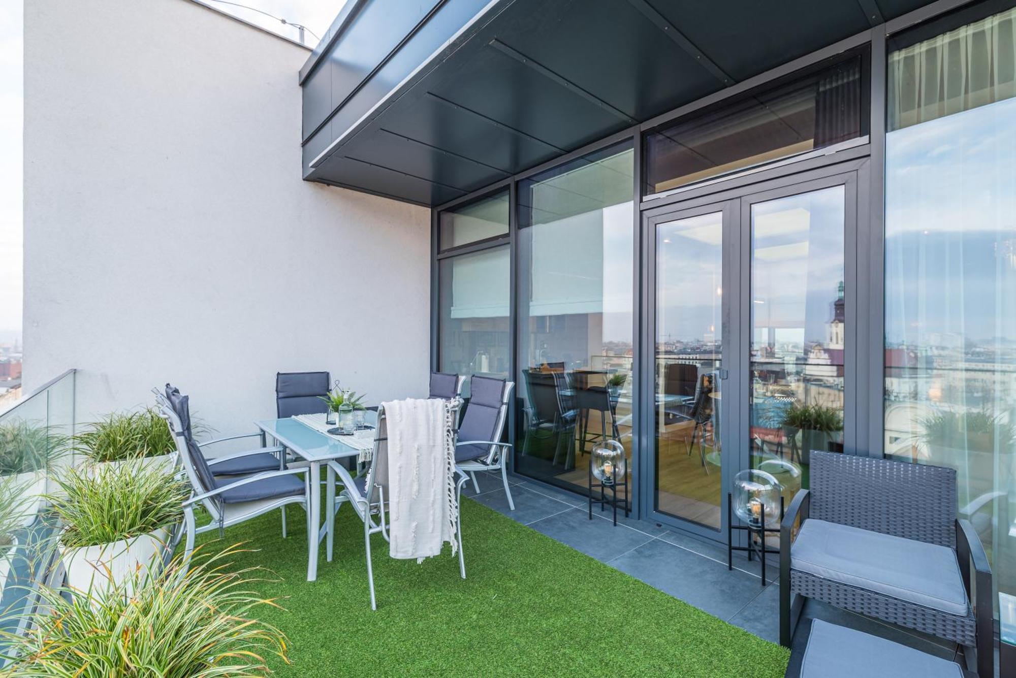 Q18 Aparthotel Bydgoszcz Exterior photo