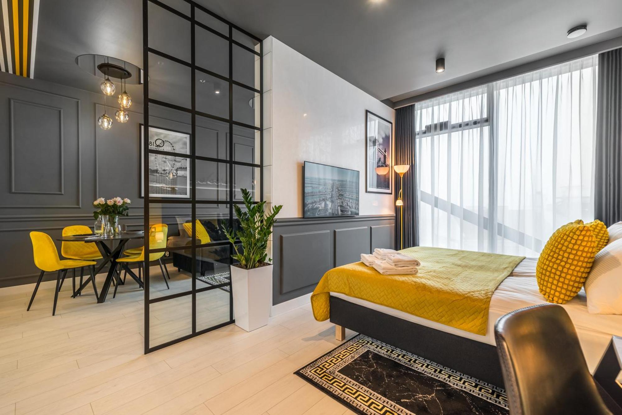 Q18 Aparthotel Bydgoszcz Exterior photo